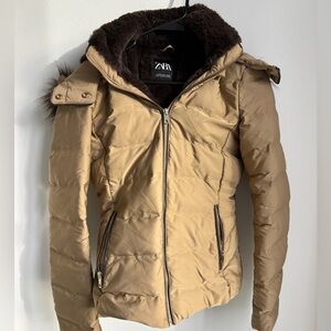 Zara women’s light camel/gold Brown Puffer Jacket